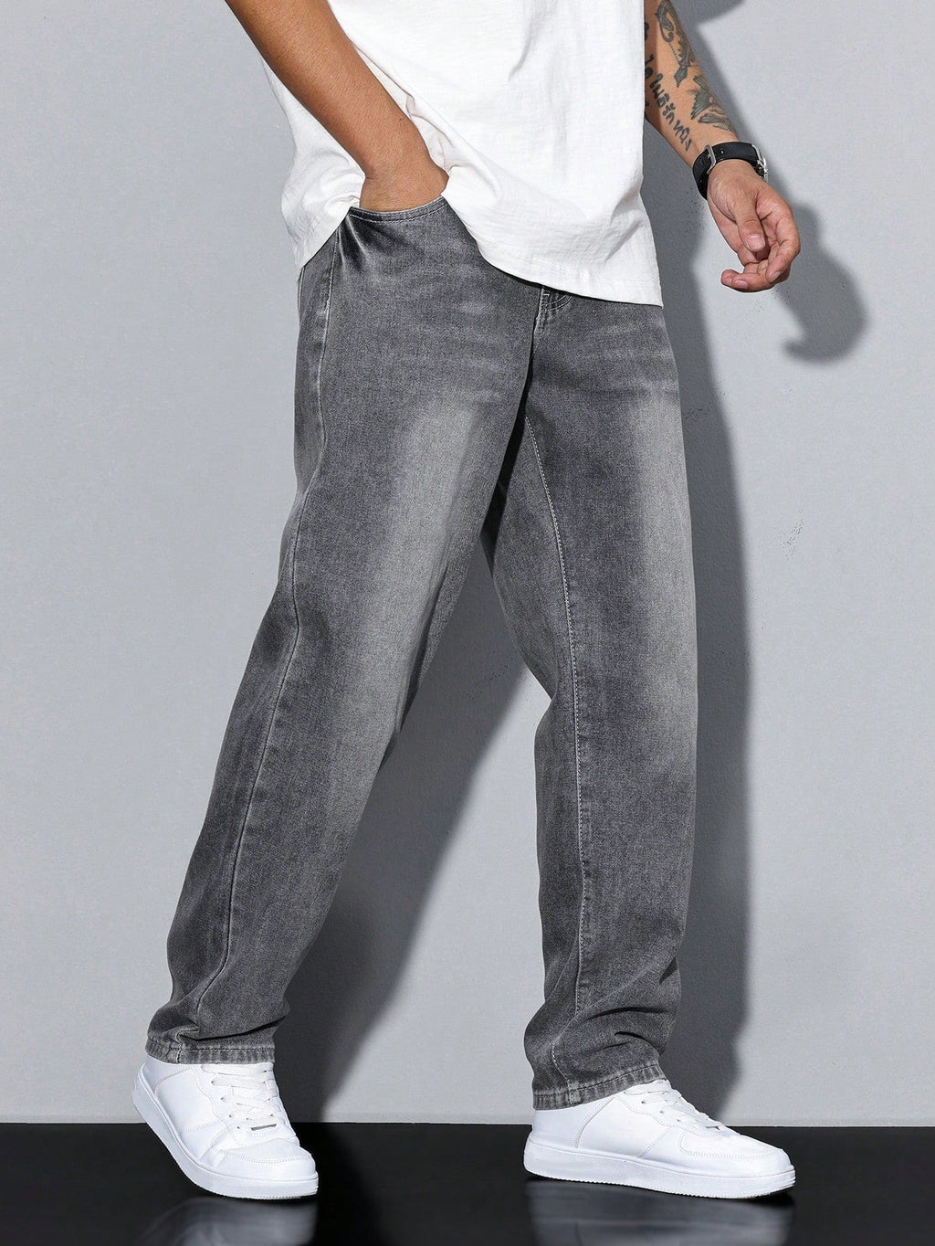 Casual Men's Jeans, Loose Fit Solid Color, Comfortable Cotton Blend with Practical Pockets, All-Season Wear 1
